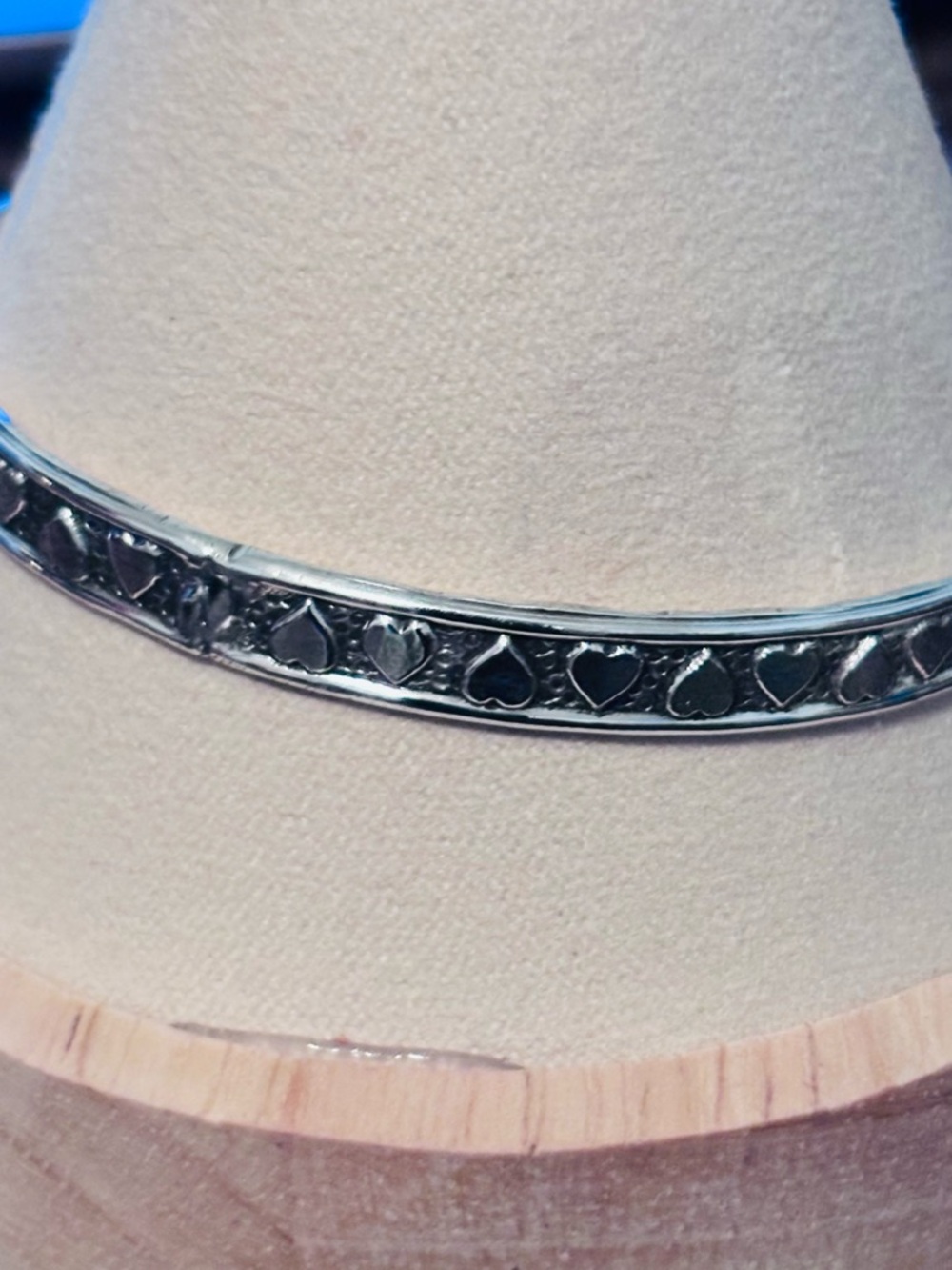 925 Sterling Silver Heart-Accent Bangle Bracelet - Picture 5 of 5